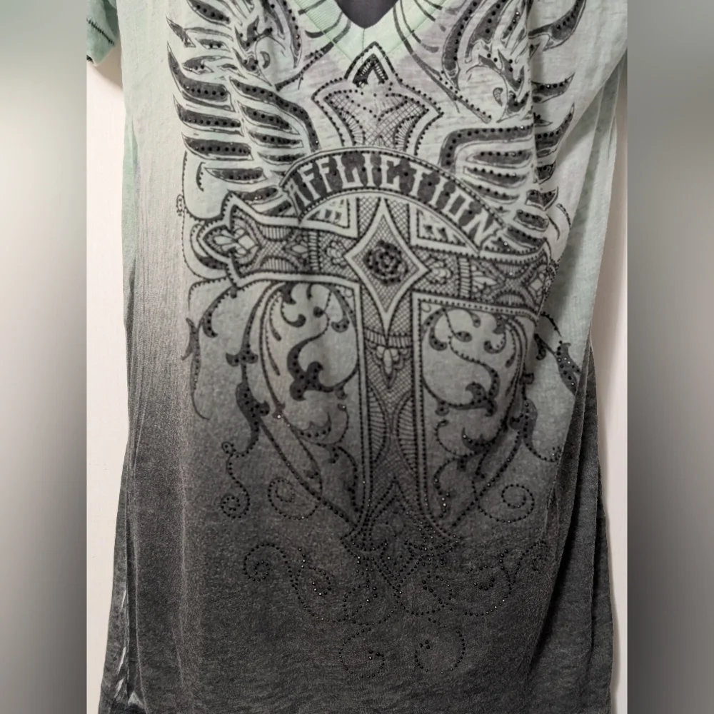 Women's NWT Affliction Mathilda Burnout V Neck T-Shirt Light Green Size XL - Picture 7 of 9